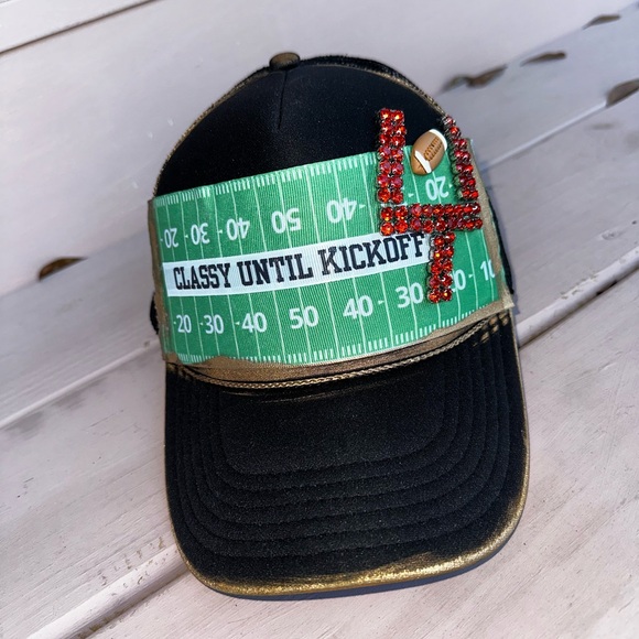 Judith March Navy Queen of the Field Crewneck - Picture 2 of 6